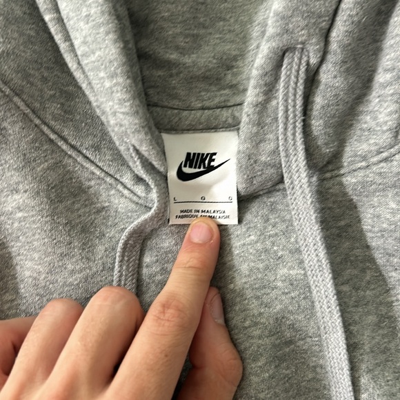 Gray Nike hoodie men’s L good condition - Picture 4 of 9
